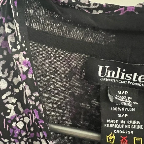 Pretty wrap-style top - Picture 7 of 9